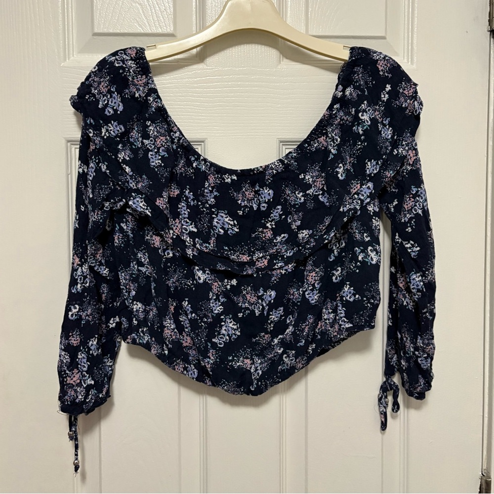 *Abercrombie & Fitch Navy Floral Off Shoulder Cropped Blouse